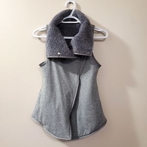 Ivivva (by Lululemon) - Girls Reversible Sherpa Vest - Size 10